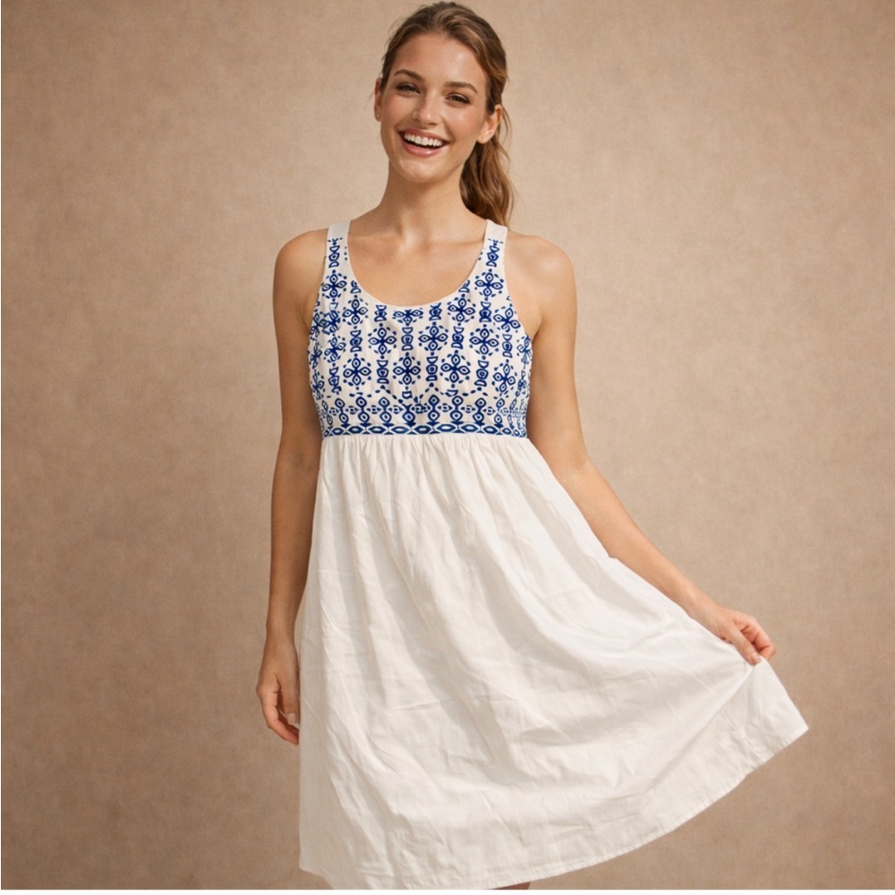 BeachLunchLounge White Blue Embroidered Sleeveless Dress Large - Picture 1 of 7